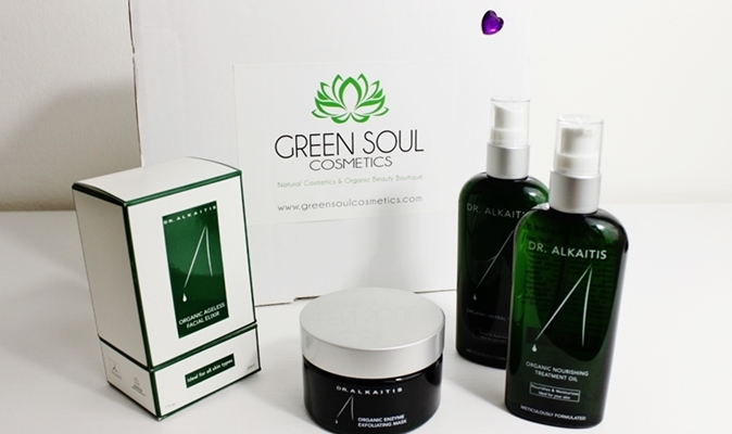 Pacco con i prodotti Dr Alkaitis da Green Soul Cosmetics