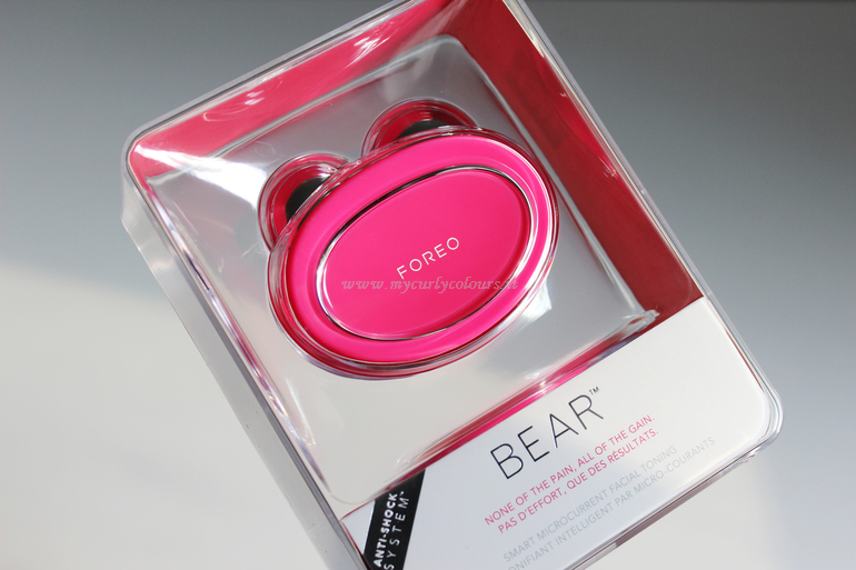 Packaging Foreo BEAR