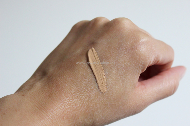 Swatch Correttore The Perfectionist Concealer Wycon 05 Warm Beige